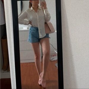 Abercrombie & Fitch Ivory Silky Button Down Shirt